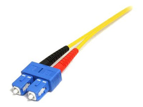 StarTech.com 10m Fiber Optic Cable - Single-Mode Duplex 9/125 - LSZH - LC/SC - OS1 - LC to SC Fiber Patch Cable (SMFIBLCSC10)